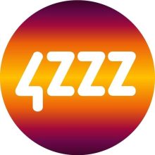 4ZZZ FM